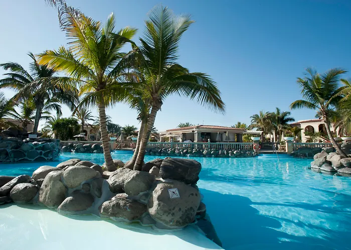 Palm Oasis Szálloda