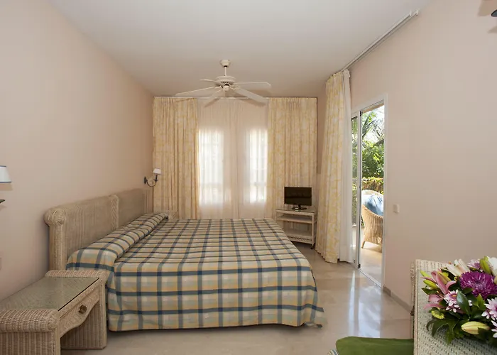 Palm Oasis Szálloda 3*