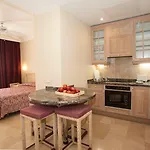 Hotel Palm Oasis