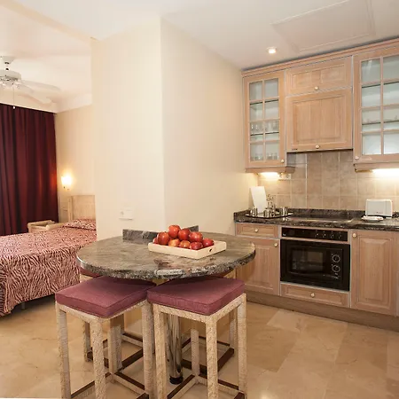 Ξενοδοχείο Palm Oasis