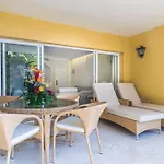 Hotel Palm Oasis