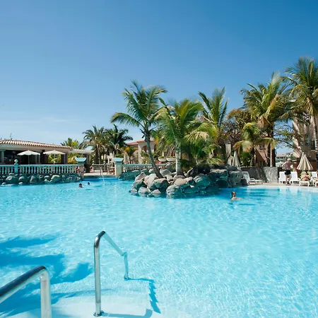 Palm Oasis Hotel 3*