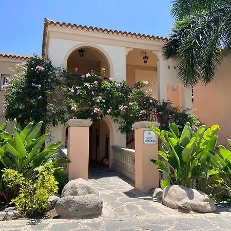 Hotel Palm Oasis