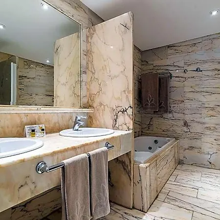 Palm Oasis Отель 3*