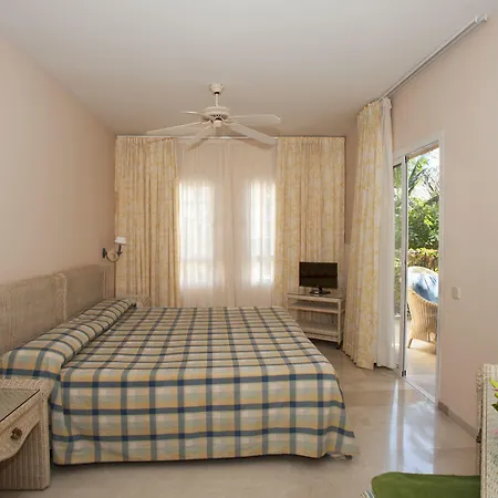 Palm Oasis Otel 3*