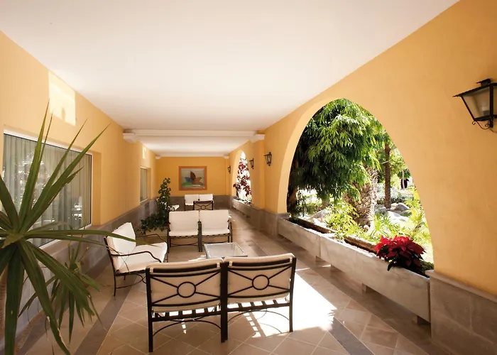 Palm Oasis Ξενοδοχείο 3*