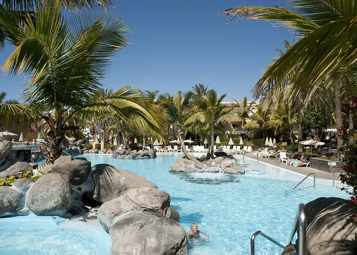 Palm Oasis Ξενοδοχείο 3*